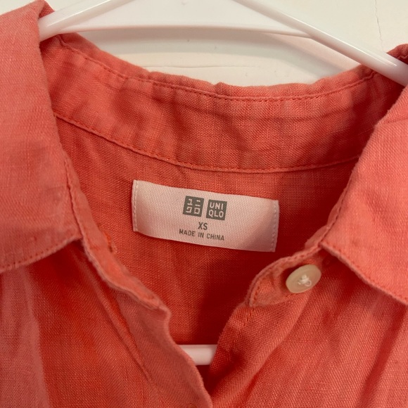 Uniqlo coral top | size small - Picture 3 of 3